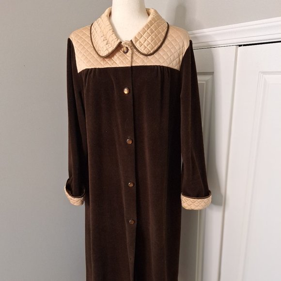 Vanity Fair Vintage Dressing Gown/Bathrobe Size 16 Brown & Tan Quilted - Picture 2 of 6